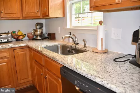 Kitchen - 75 Maci Way, Reading, PA 19606 photo 5 of 7