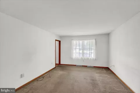 903 Cacoosing Dr, Reading, PA 19608 photo 9