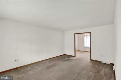 903 Cacoosing Dr, Reading, PA 19608 photo 8
