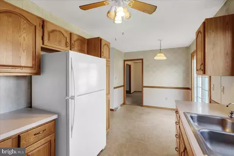 903 Cacoosing Dr, Reading, PA 19608 photo 17