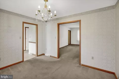 903 Cacoosing Dr, Reading, PA 19608 photo 11
