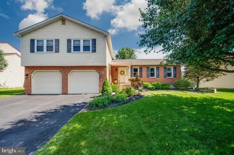 111 Nicol Dr, Reading, PA 19606