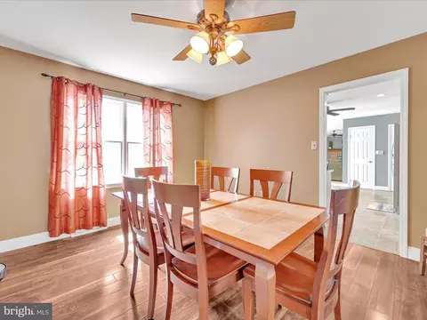 Dining - 27 Flint Ridge Dr, Reading, PA 19607 photo 2 of 3