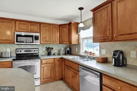 Kitchen - 2509 Joshua Dr, Sinking Spring, PA 19608 photo 2 of 2