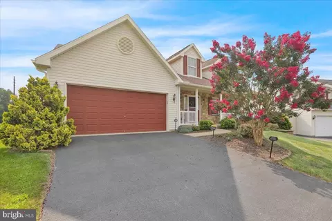 Exterior - 2509 Joshua Dr, Sinking Spring, PA 19608 photo 6 of 7