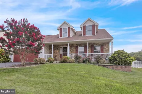 2509 Joshua Dr, Sinking Spring, PA 19608