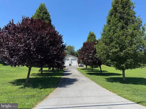 1208 Old Airport Rd # -L, Douglassville, PA 19518