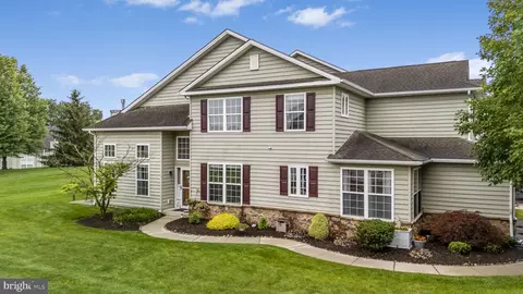 1520 Lexington Way, Morgantown, PA 19543