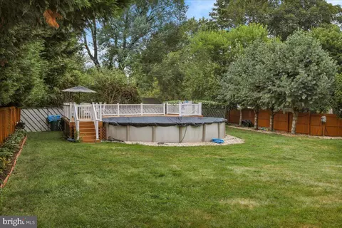 Exterior - 307 Bard Ave, Reading, PA 19608 photo 6 of 13