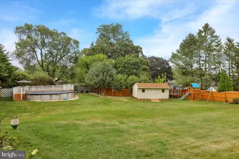 Exterior - 307 Bard Ave, Reading, PA 19608 photo 13 of 13