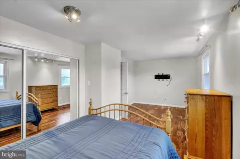 Bedroom - 2144 Mayo Dr, Reading, PA 19601 photo 2 of 4