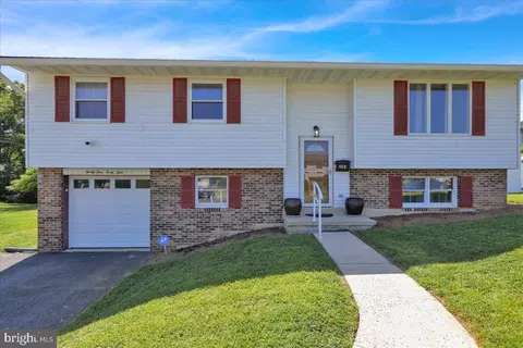 Exterior - 2144 Mayo Dr, Reading, PA 19601 photo 3 of 8