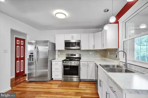 Kitchen - 2144 Mayo Dr, Reading, PA 19601 photo 2 of 2