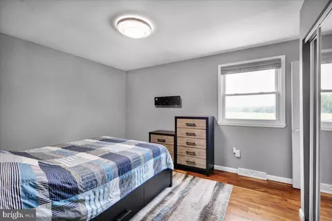 Bedroom - 2144 Mayo Dr, Reading, PA 19601 photo 4 of 4