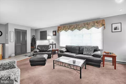 320 Pennsylvania Ave, Shillington, PA 19607 photo 17