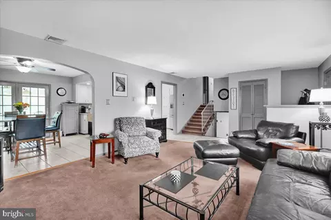 320 Pennsylvania Ave, Shillington, PA 19607 photo 18