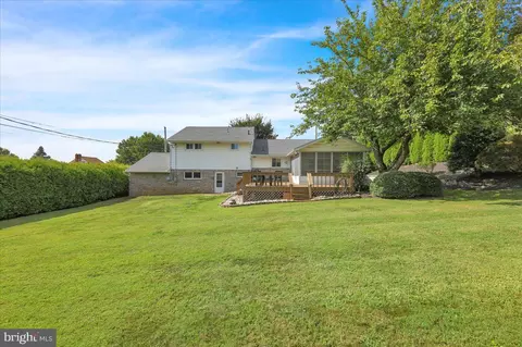320 Pennsylvania Ave, Shillington, PA 19607 photo 7