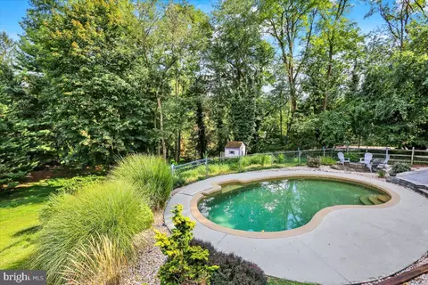 Exterior - 1542 Welsh Rd, Reading, PA 19607 photo 6 of 11