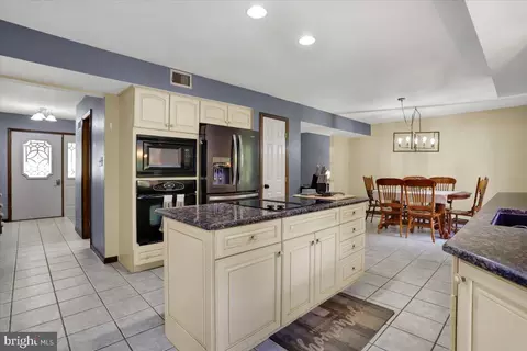 Kitchen - 1542 Welsh Rd, Reading, PA 19607 photo 1 of 4