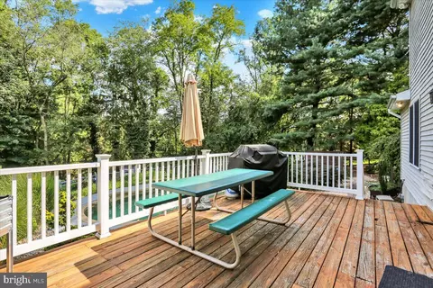 Exterior - 1542 Welsh Rd, Reading, PA 19607 photo 4 of 11
