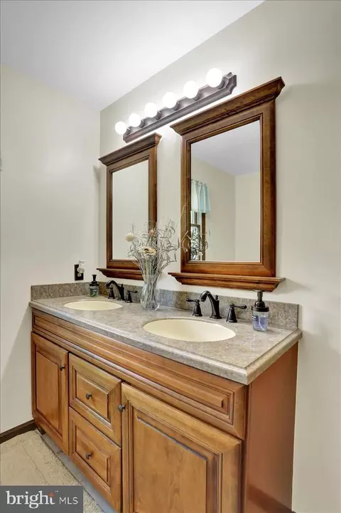 Bath - 1542 Welsh Rd, Reading, PA 19607 photo 1 of 5