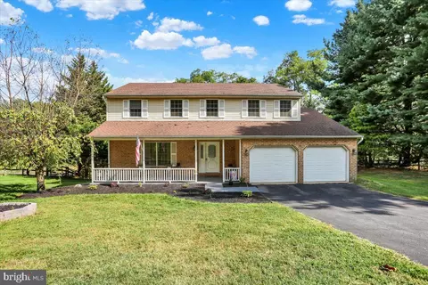 Exterior - 1542 Welsh Rd, Reading, PA 19607 photo 3 of 11