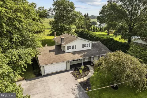 19 Edris Rd, Womelsdorf, PA 19567