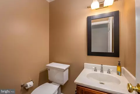 Bath - 100 Mesa Dr, Sinking Spring, PA 19608 photo 3 of 3