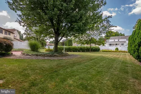 Exterior - 100 Mesa Dr, Sinking Spring, PA 19608 photo 7 of 9