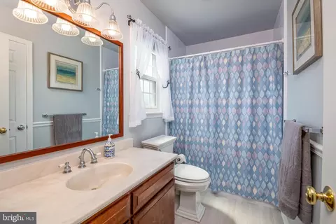 Bath - 100 Mesa Dr, Sinking Spring, PA 19608 photo 2 of 3