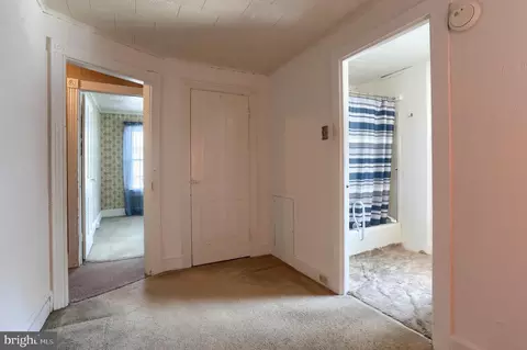Entry Way - 13 Montello Rd, Reading, PA 19608 photo 5 of 7