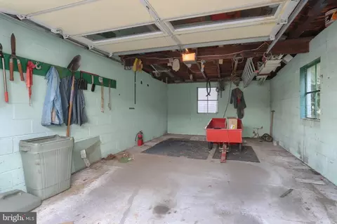 Entry Way - 13 Montello Rd, Reading, PA 19608 photo 7 of 7