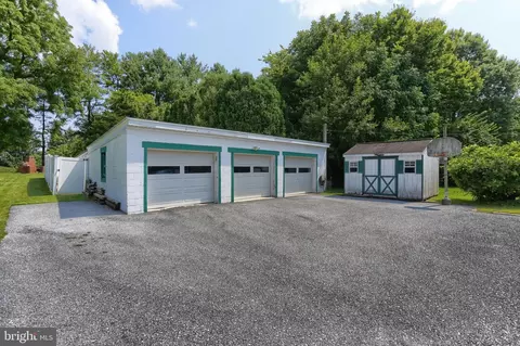 Exterior - 13 Montello Rd, Reading, PA 19608 photo 1 of 15