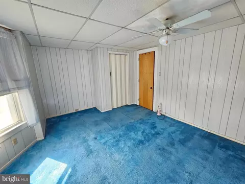 Bedroom - 406 State St, Reading, PA 19607 photo 3 of 3