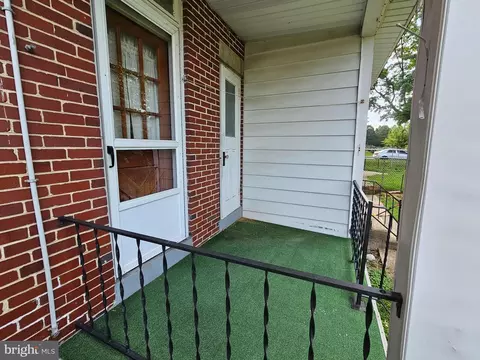 Exterior - 406 State St, Reading, PA 19607 photo 1 of 4