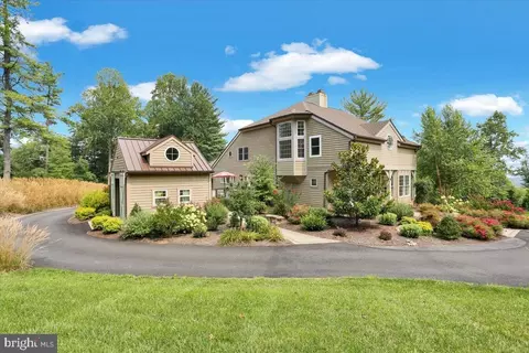 Exterior - 878 Freemansville Rd, Reading, PA 19607 photo 12 of 34