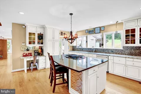 Kitchen - 878 Freemansville Rd, Reading, PA 19607 photo 2 of 5