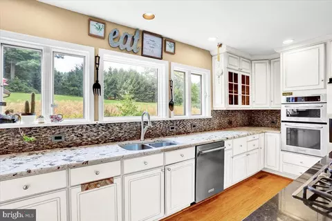 Kitchen - 878 Freemansville Rd, Reading, PA 19607 photo 3 of 5