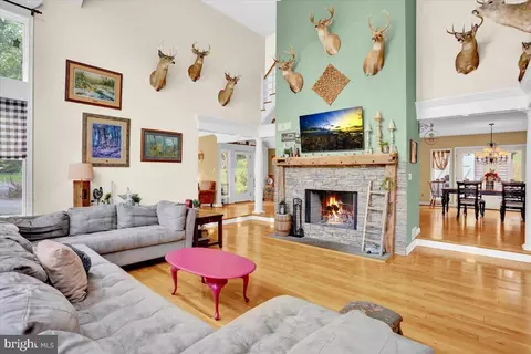 Living - 878 Freemansville Rd, Reading, PA 19607 photo 1 of 1