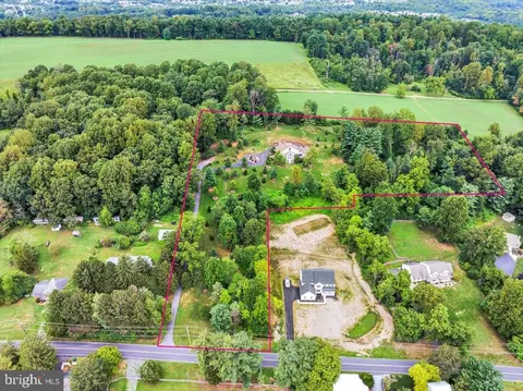 View/Area - 878 Freemansville Rd, Reading, PA 19607 photo 1 of 5