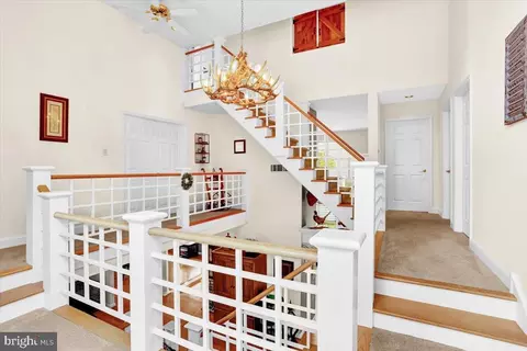 Entry Way - 878 Freemansville Rd, Reading, PA 19607 photo 4 of 7