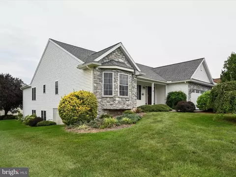 1013 Helm Ln, Reading, PA 19605