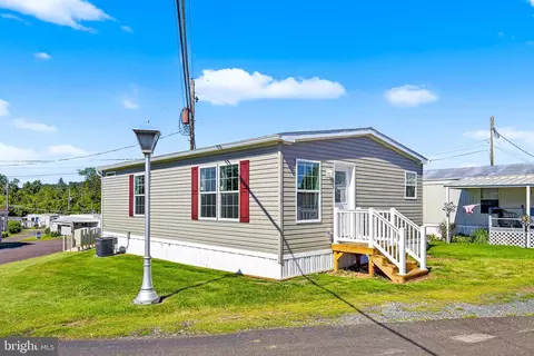 313 Bordic Rd, Reading, PA 19606