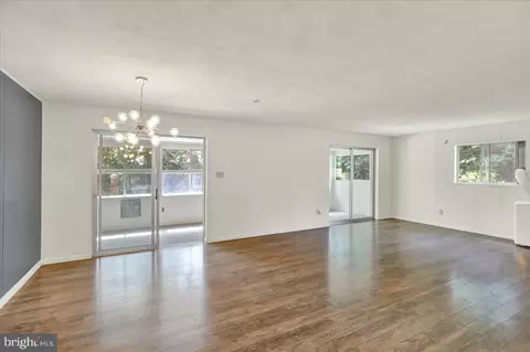 Living - 308 Faust Rd, Reading, PA 19608 photo 4 of 7
