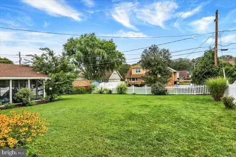 Exterior - 2408 Laurel Rd, Reading, PA 19609 photo 9 of 10