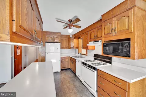 Kitchen - 322 Morrison Rd, Reading, PA 19601 photo 1 of 2