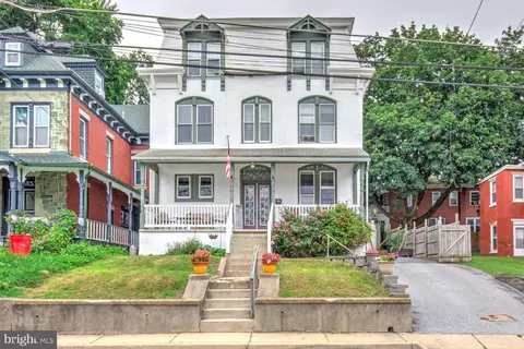 51 W Wyomissing Ave, Mohnton, PA 19540