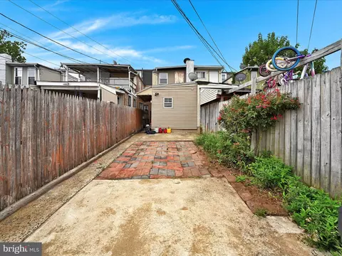Exterior - 465 W Oley St, Reading, PA 19601 photo 3 of 3