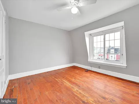 Bedroom - 465 W Oley St, Reading, PA 19601 photo 3 of 6