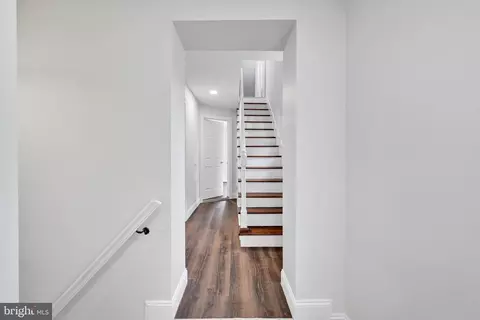 Entry Way - 3964 Penn Ave, Sinking Spring, PA 19608 photo 6 of 6